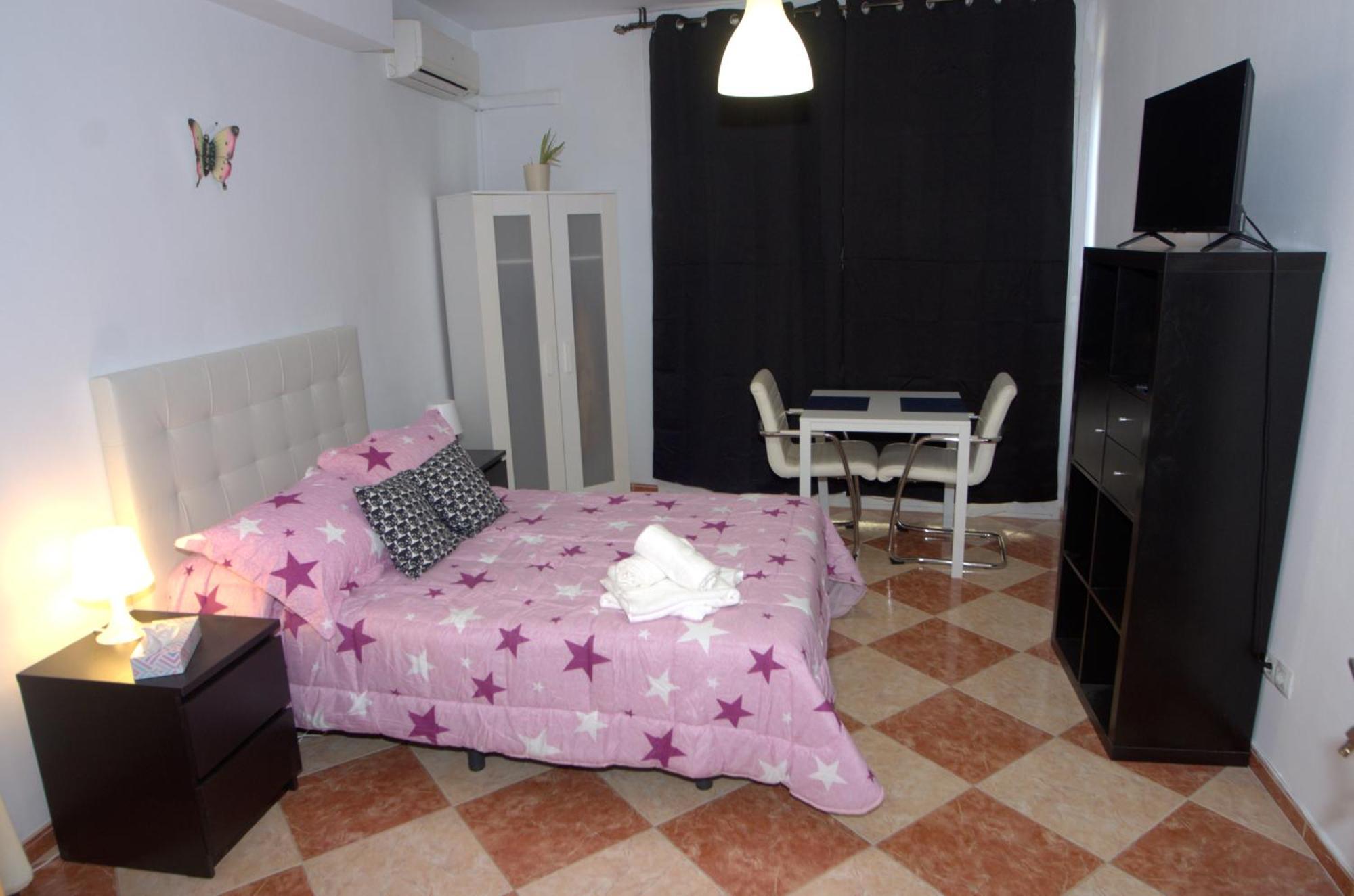 Malaga Centro Historico. Apartment Luaran gambar