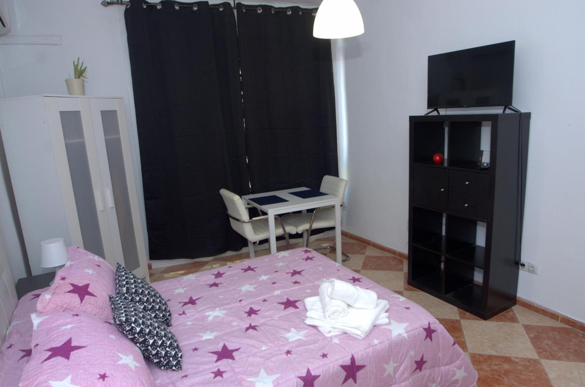 Malaga Centro Historico. Apartment Luaran gambar